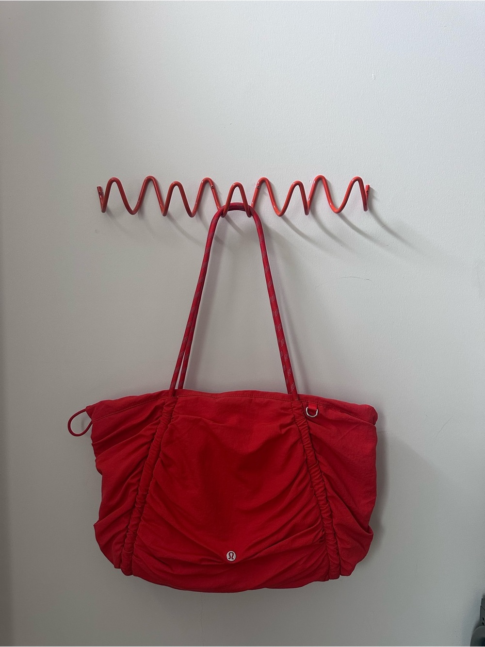 lululemon tote